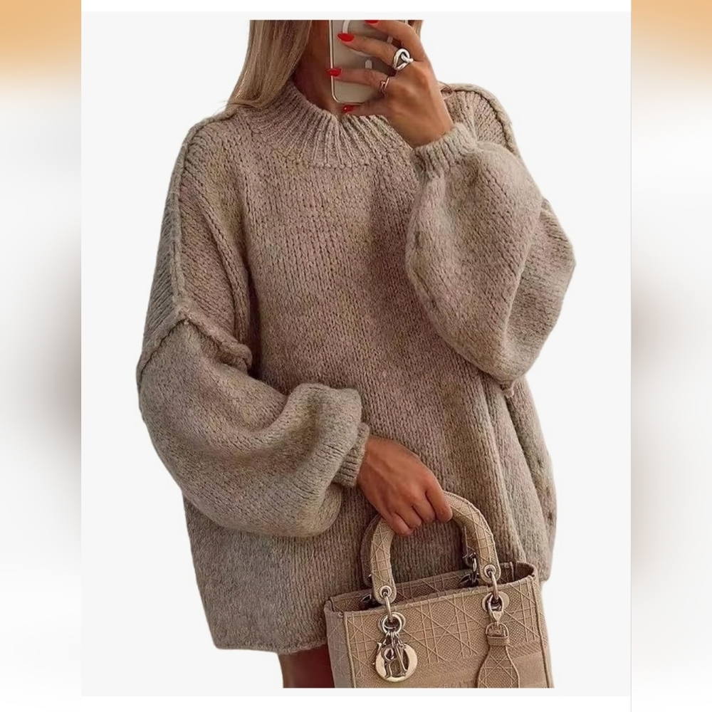 NWT Women's Oversized Fall Sweater. Beige Size L